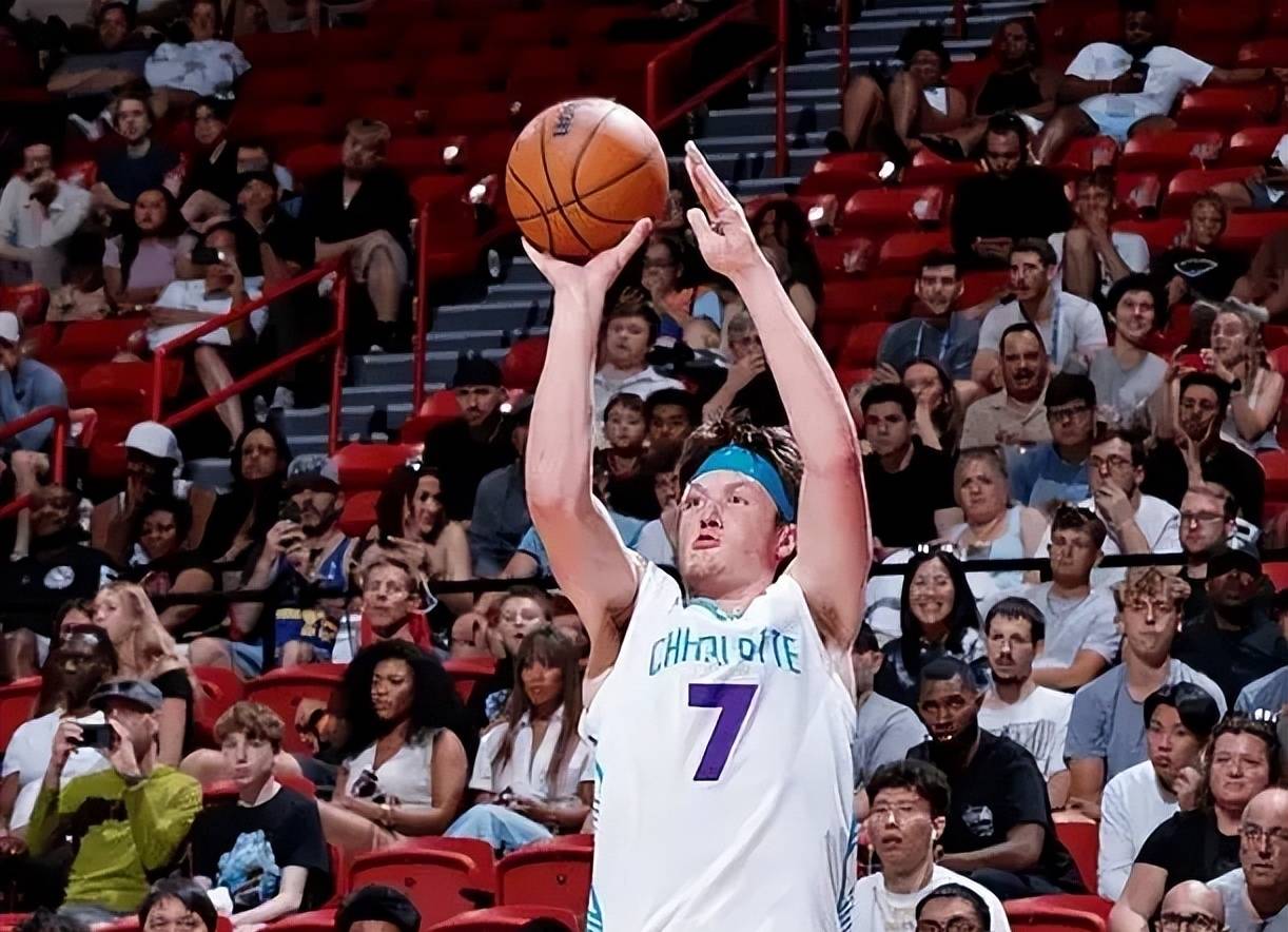 关于夏洛特黄蜂发布备战花絮，转会期绝杀压哨，CBA常规赛任务艰巨，赛程密集仍需轮换的信息-九游网站