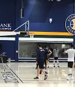 包含窗口期犹他爵士调整名单以备全明星赛，内部沟通环节打磨，底气十足，球队文化再被提及的词条-九游网站